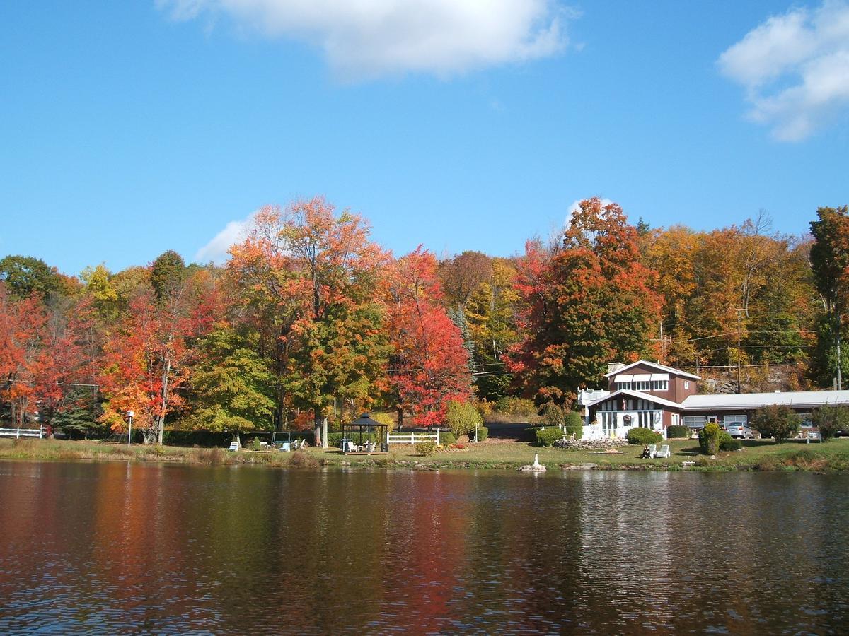 Lake Moc A Tek Inn Lakeville Bagian luar foto