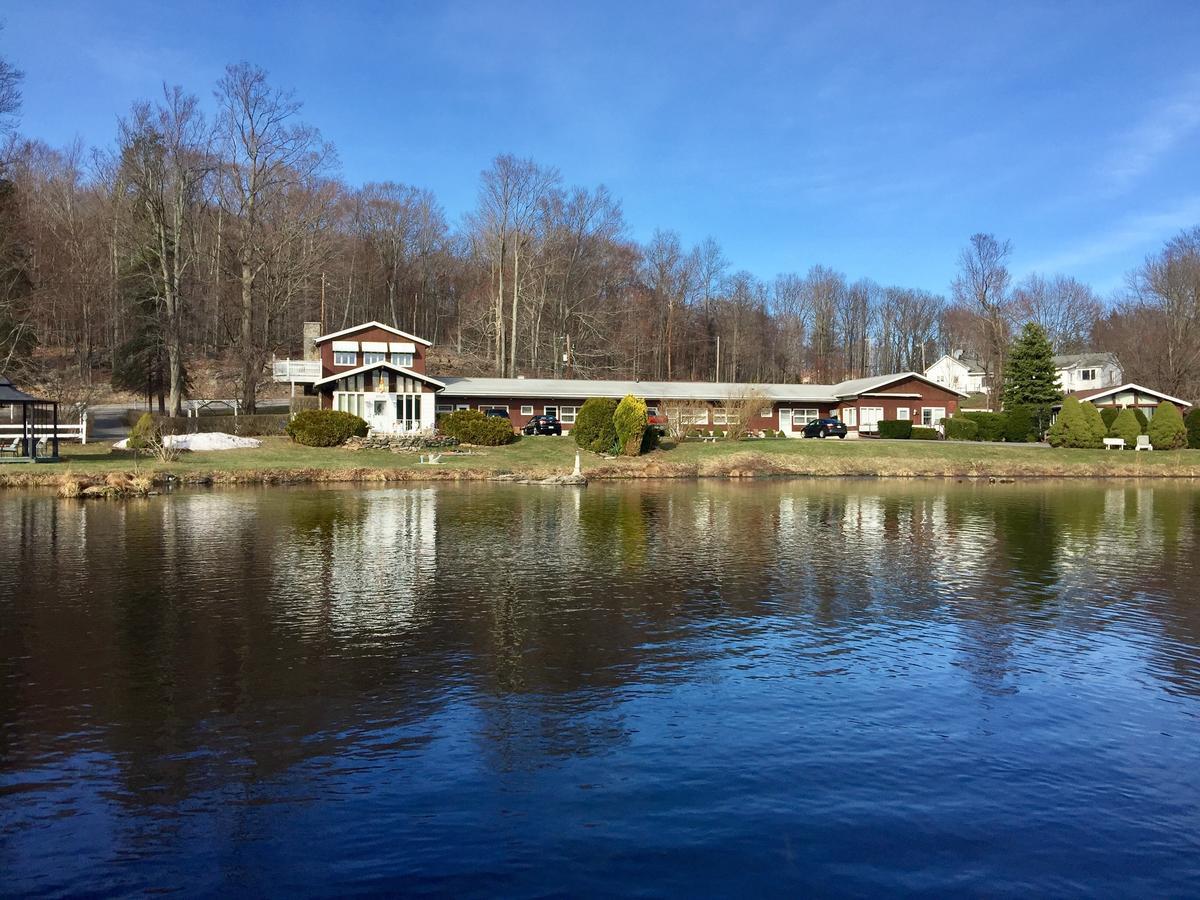Lake Moc A Tek Inn Lakeville Bagian luar foto