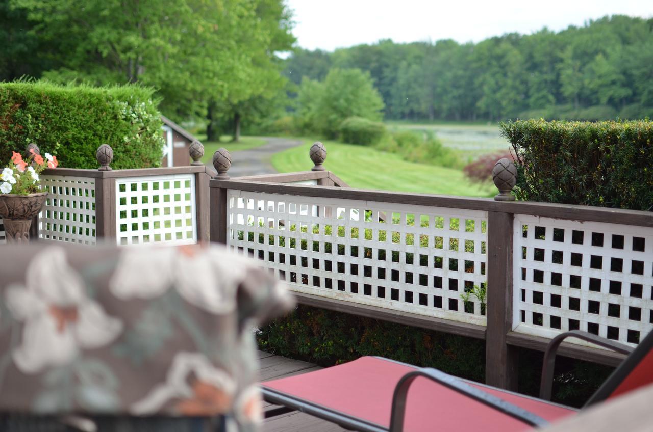 Lake Moc A Tek Inn Lakeville Bagian luar foto