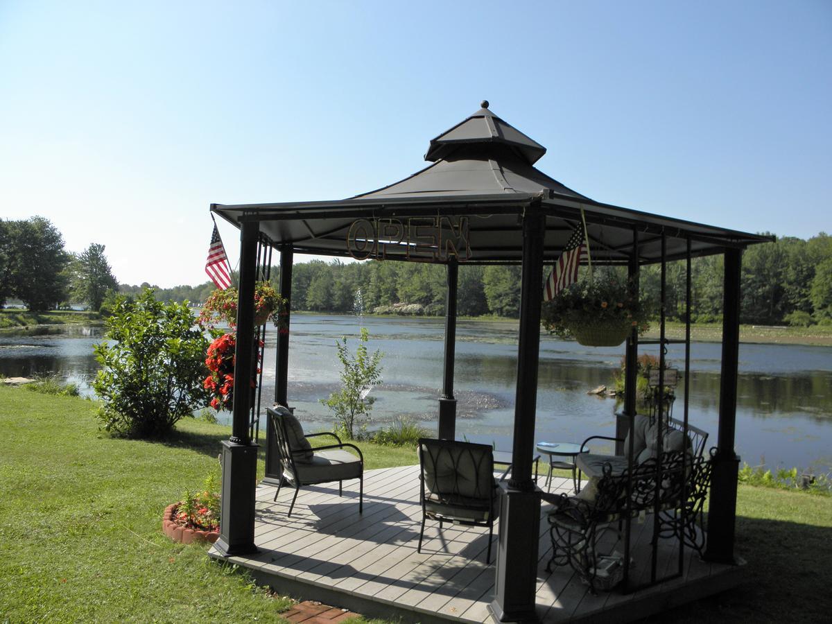 Lake Moc A Tek Inn Lakeville Bagian luar foto